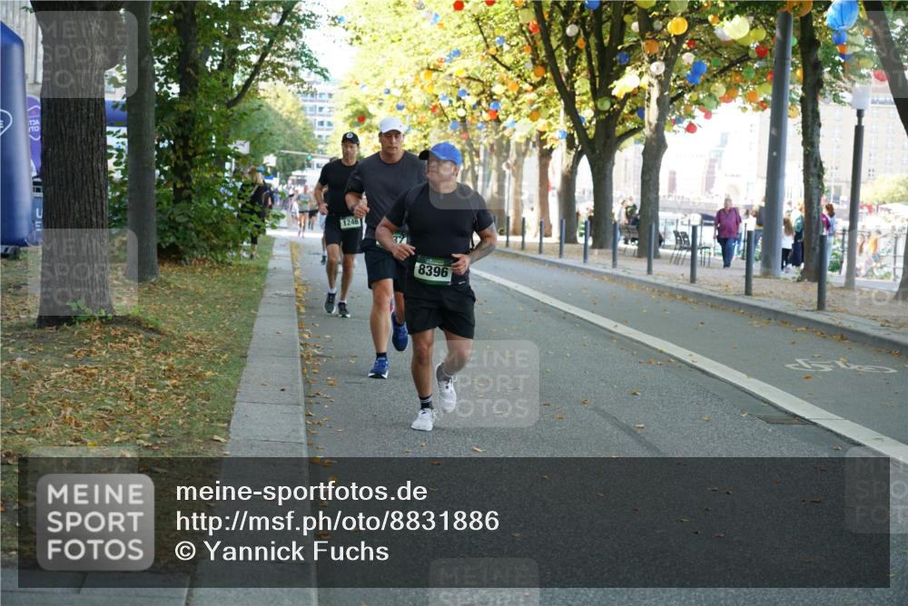 07.09.2025 - BARMER Alsterlauf Yannick Fuchs http://msf.ph/oto/8831886 07.09.2025 11:36:20 Laufen 1246, 8396 meine-sportfotos.de