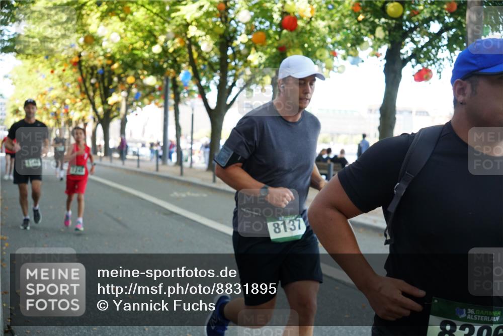07.09.2025 - BARMER Alsterlauf Yannick Fuchs http://msf.ph/oto/8831895 07.09.2025 11:36:23 Laufen 8137, 36 meine-sportfotos.de