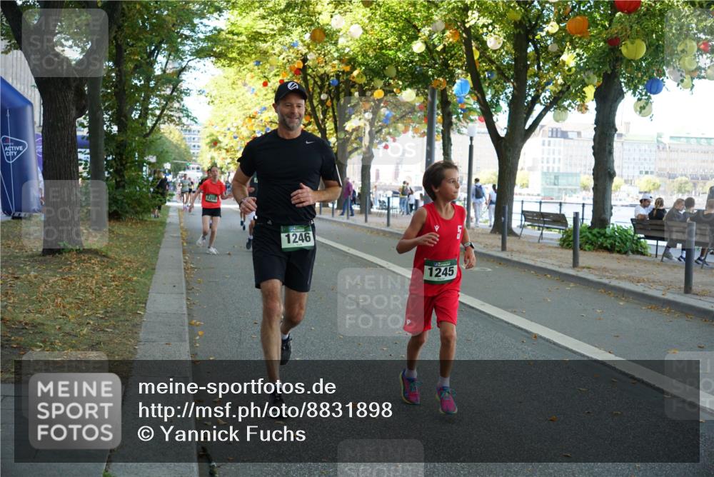 07.09.2025 - BARMER Alsterlauf Yannick Fuchs http://msf.ph/oto/8831898 07.09.2025 11:36:24 Laufen 1258, 1246, 1245 meine-sportfotos.de