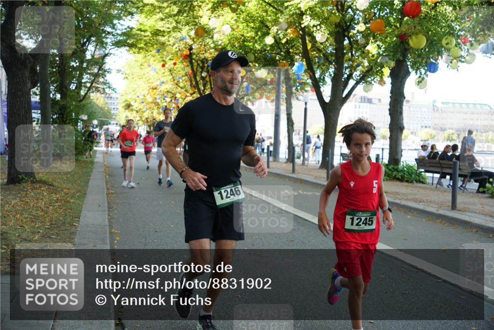 07.09.2025 - BARMER Alsterlauf Yannick Fuchs http://msf.ph/oto/8831902 07.09.2025 11:36:25 Laufen 1246, 1245, 5 meine-sportfotos.de