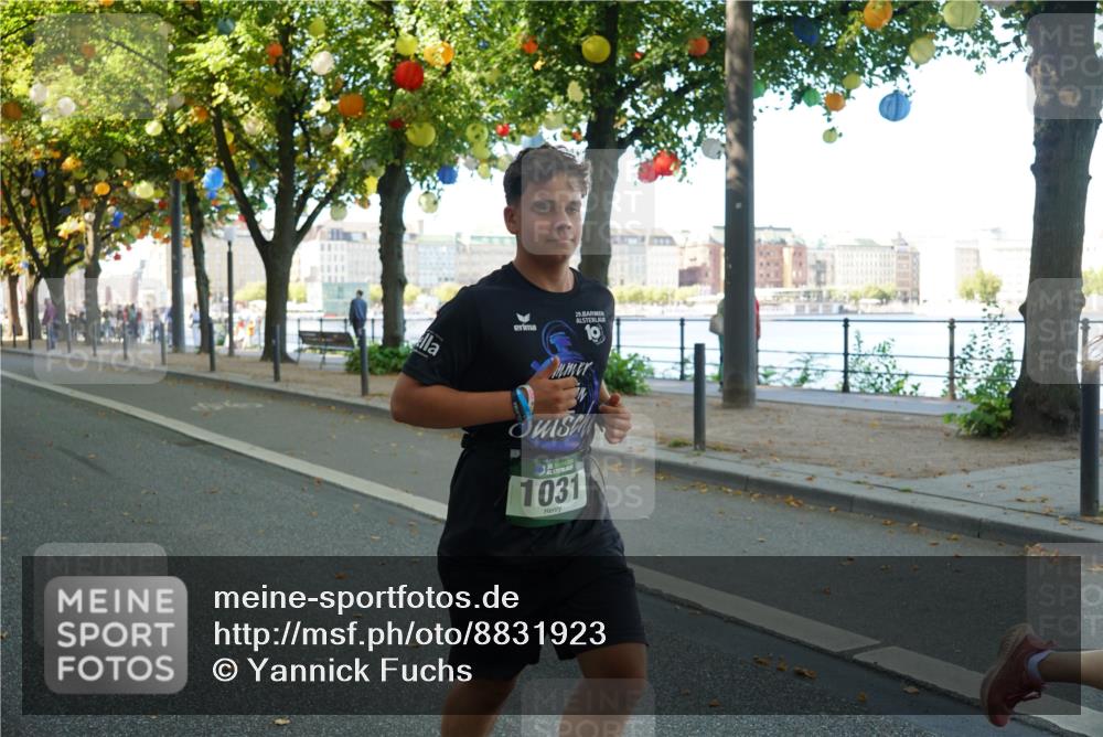 07.09.2025 - BARMER Alsterlauf Yannick Fuchs http://msf.ph/oto/8831923 07.09.2025 11:36:32 Laufen 29, 1031 meine-sportfotos.de