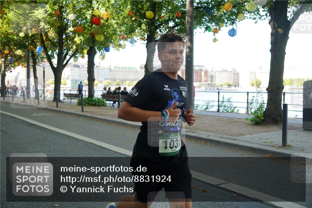 07.09.2025 - BARMER Alsterlauf Yannick Fuchs http://msf.ph/oto/8831924 07.09.2025 11:36:32 Laufen 35, 1031 meine-sportfotos.de