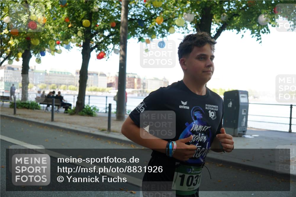 07.09.2025 - BARMER Alsterlauf Yannick Fuchs http://msf.ph/oto/8831926 07.09.2025 11:36:32 Laufen 29, 10, 36, 103 meine-sportfotos.de