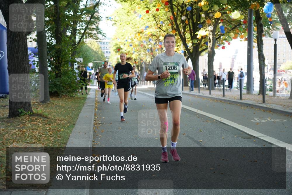 07.09.2025 - BARMER Alsterlauf Yannick Fuchs http://msf.ph/oto/8831935 07.09.2025 11:36:37 Laufen 1206 meine-sportfotos.de