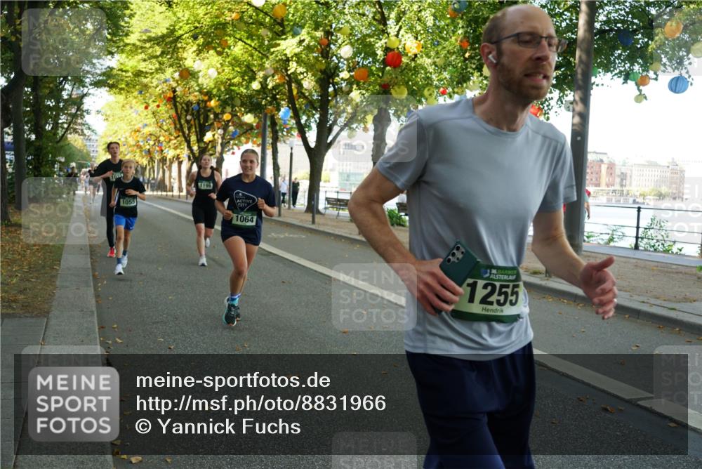 07.09.2025 - BARMER Alsterlauf Yannick Fuchs http://msf.ph/oto/8831966 07.09.2025 11:36:49 Laufen 1055, 1199, 1064, 36, 1255 meine-sportfotos.de