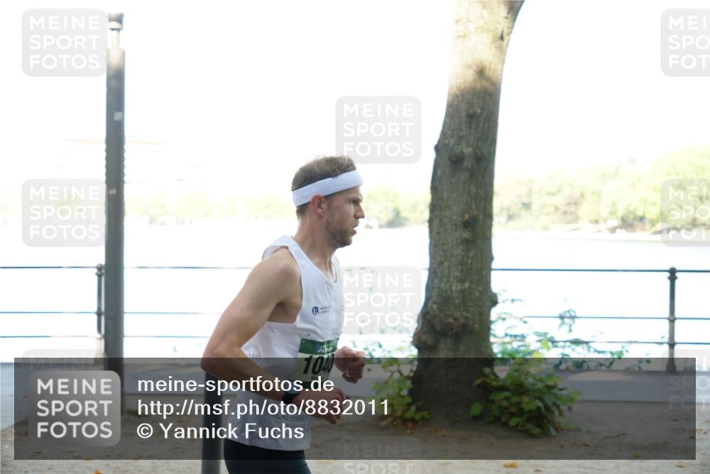 07.09.2025 - BARMER Alsterlauf Yannick Fuchs http://msf.ph/oto/8832011 07.09.2025 11:37:08 Laufen 1040 meine-sportfotos.de