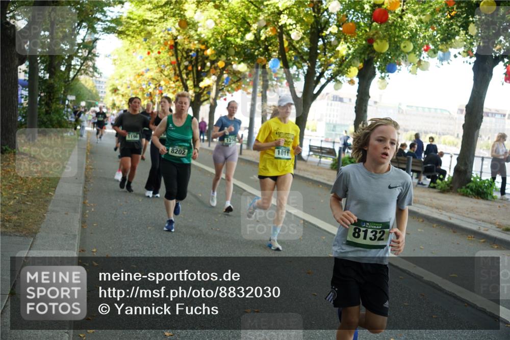 07.09.2025 - BARMER Alsterlauf Yannick Fuchs http://msf.ph/oto/8832030 07.09.2025 11:37:17 Laufen 1196, 8202, 1250, 1011, 136, 8132 meine-sportfotos.de