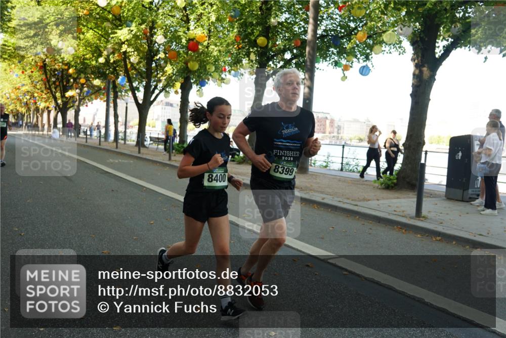 07.09.2025 - BARMER Alsterlauf Yannick Fuchs http://msf.ph/oto/8832053 07.09.2025 11:37:22 Laufen 8400, 00000000000000, 2025, 8399 meine-sportfotos.de