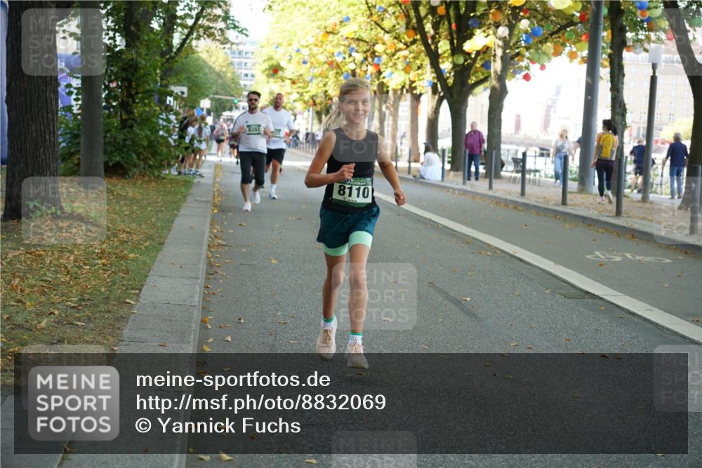 07.09.2025 - BARMER Alsterlauf Yannick Fuchs http://msf.ph/oto/8832069 07.09.2025 11:37:29 Laufen 8393, 8110 meine-sportfotos.de