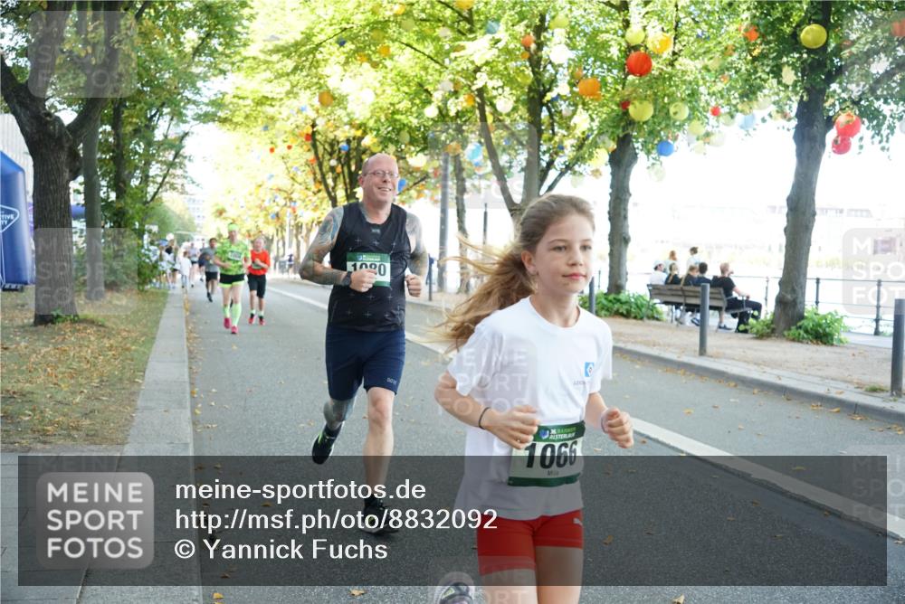 07.09.2025 - BARMER Alsterlauf Yannick Fuchs http://msf.ph/oto/8832092 07.09.2025 11:37:38 Laufen 5, 1080, 36, 1066 meine-sportfotos.de