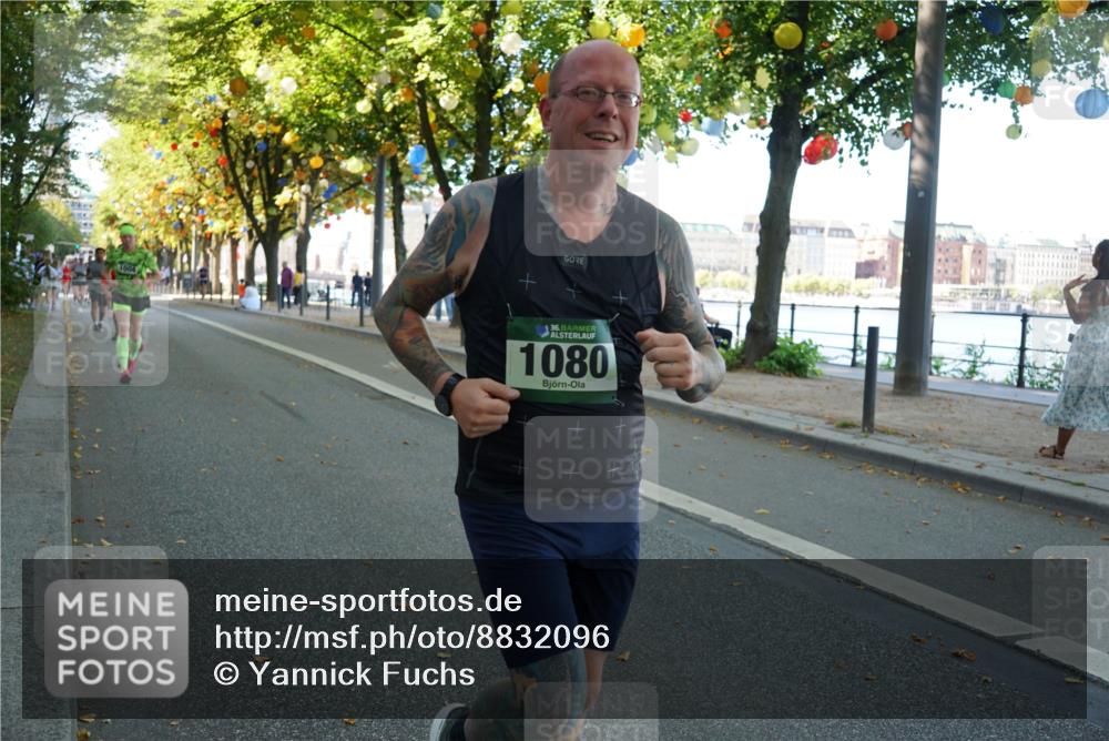 07.09.2025 - BARMER Alsterlauf Yannick Fuchs http://msf.ph/oto/8832096 07.09.2025 11:37:39 Laufen 004, 36, 1080 meine-sportfotos.de