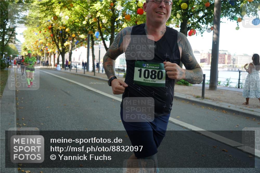 07.09.2025 - BARMER Alsterlauf Yannick Fuchs http://msf.ph/oto/8832097 07.09.2025 11:37:39 Laufen 36, 1080 meine-sportfotos.de