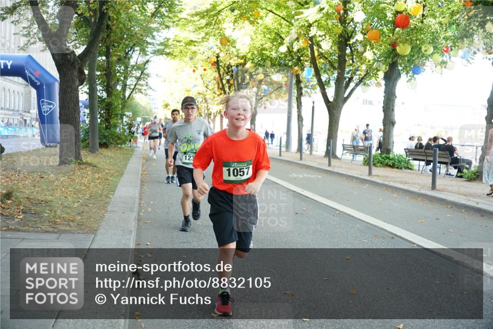 07.09.2025 - BARMER Alsterlauf Yannick Fuchs http://msf.ph/oto/8832105 07.09.2025 11:37:43 Laufen 123, 1057 meine-sportfotos.de