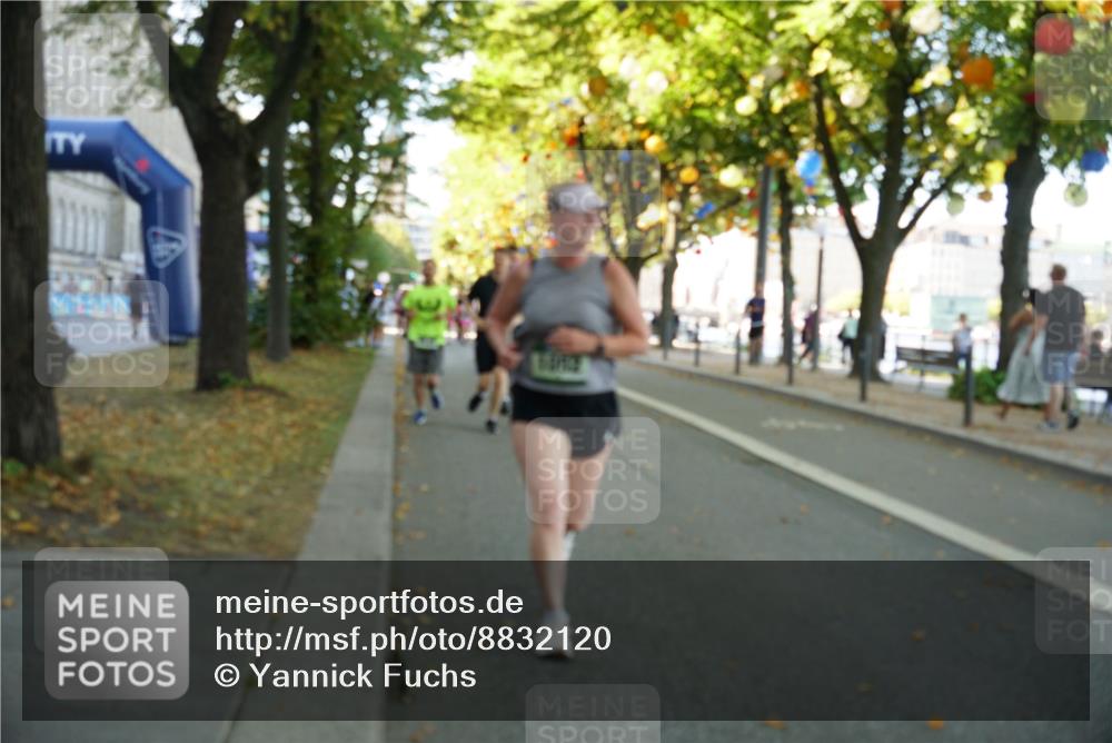 07.09.2025 - BARMER Alsterlauf Yannick Fuchs http://msf.ph/oto/8832120 07.09.2025 11:37:49 Laufen  meine-sportfotos.de
