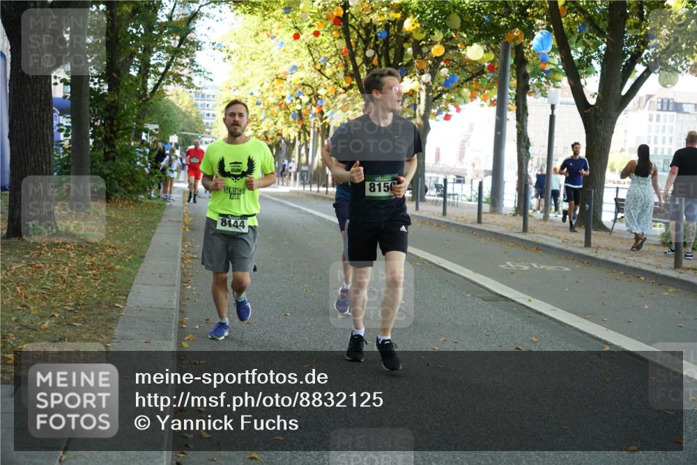 07.09.2025 - BARMER Alsterlauf Yannick Fuchs http://msf.ph/oto/8832125 07.09.2025 11:37:51 Laufen 8150, 8144 meine-sportfotos.de