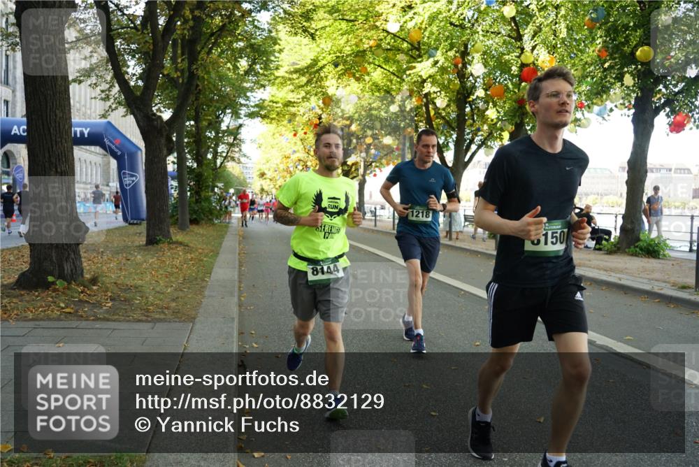 07.09.2025 - BARMER Alsterlauf Yannick Fuchs http://msf.ph/oto/8832129 07.09.2025 11:37:53 Laufen 1218, 8144, 150 meine-sportfotos.de