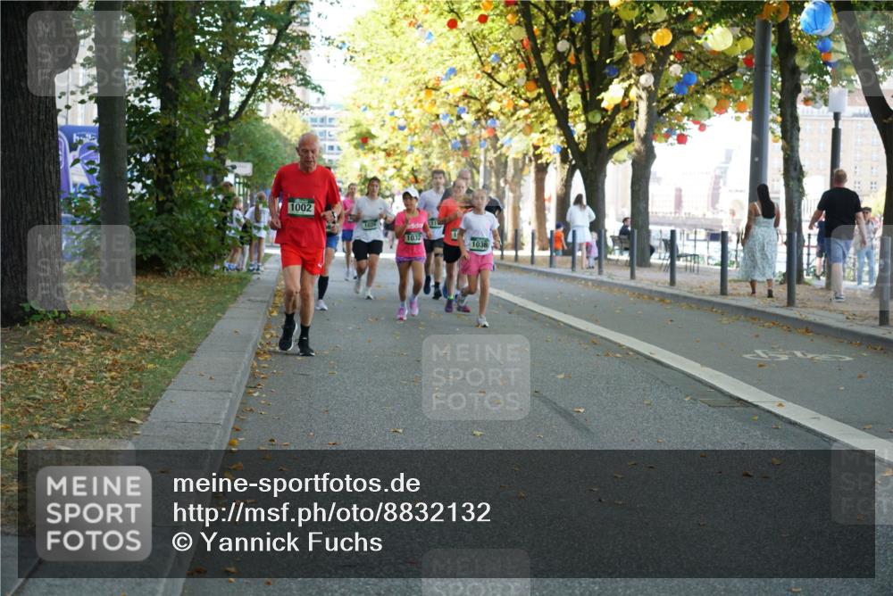 07.09.2025 - BARMER Alsterlauf Yannick Fuchs http://msf.ph/oto/8832132 07.09.2025 11:37:58 Laufen 1002, 1026, 1032, 1036 meine-sportfotos.de