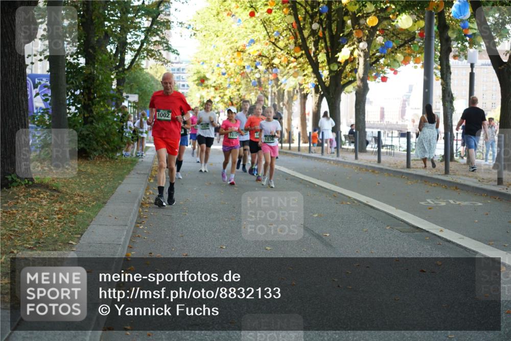 07.09.2025 - BARMER Alsterlauf Yannick Fuchs http://msf.ph/oto/8832133 07.09.2025 11:37:58 Laufen 1002 meine-sportfotos.de