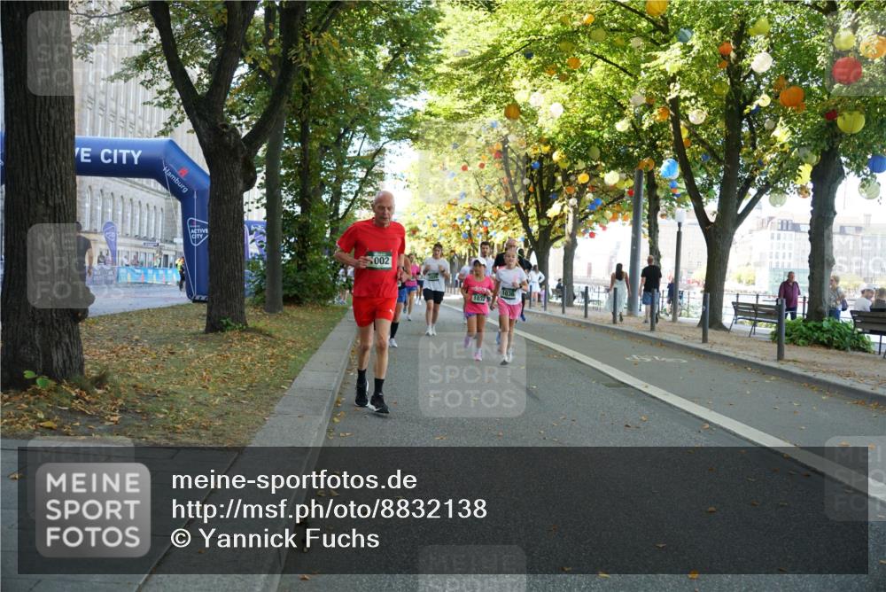 07.09.2025 - BARMER Alsterlauf Yannick Fuchs http://msf.ph/oto/8832138 07.09.2025 11:38:01 Laufen 002, 1036, 1032 meine-sportfotos.de