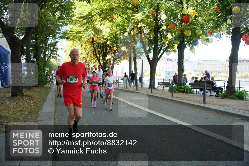 07.09.2025 - BARMER Alsterlauf Yannick Fuchs http://msf.ph/oto/8832142 07.09.2025 11:38:02 Laufen 1002, 1032, 1036 meine-sportfotos.de