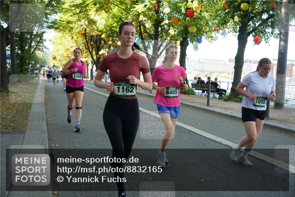 07.09.2025 - BARMER Alsterlauf Yannick Fuchs http://msf.ph/oto/8832165 07.09.2025 11:38:08 Laufen 8266, 1162, 8465, 1095 meine-sportfotos.de