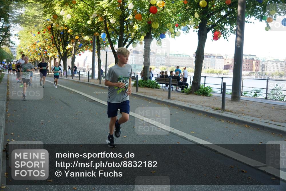 07.09.2025 - BARMER Alsterlauf Yannick Fuchs http://msf.ph/oto/8832182 07.09.2025 11:38:15 Laufen 1268, 267 meine-sportfotos.de