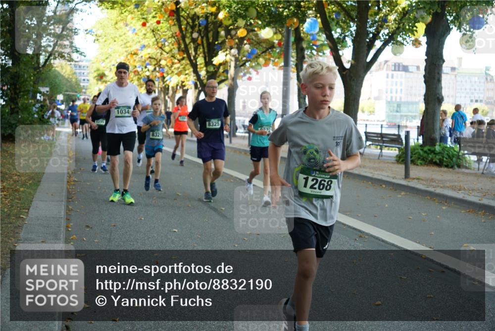 07.09.2025 - BARMER Alsterlauf Yannick Fuchs http://msf.ph/oto/8832190 07.09.2025 11:38:17 Laufen 1034, 8321, 8325, 1268, 10 meine-sportfotos.de