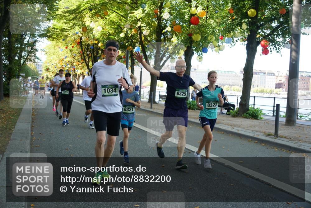 07.09.2025 - BARMER Alsterlauf Yannick Fuchs http://msf.ph/oto/8832200 07.09.2025 11:38:20 Laufen 8395, 1034, 8321, 8325, 8322 meine-sportfotos.de