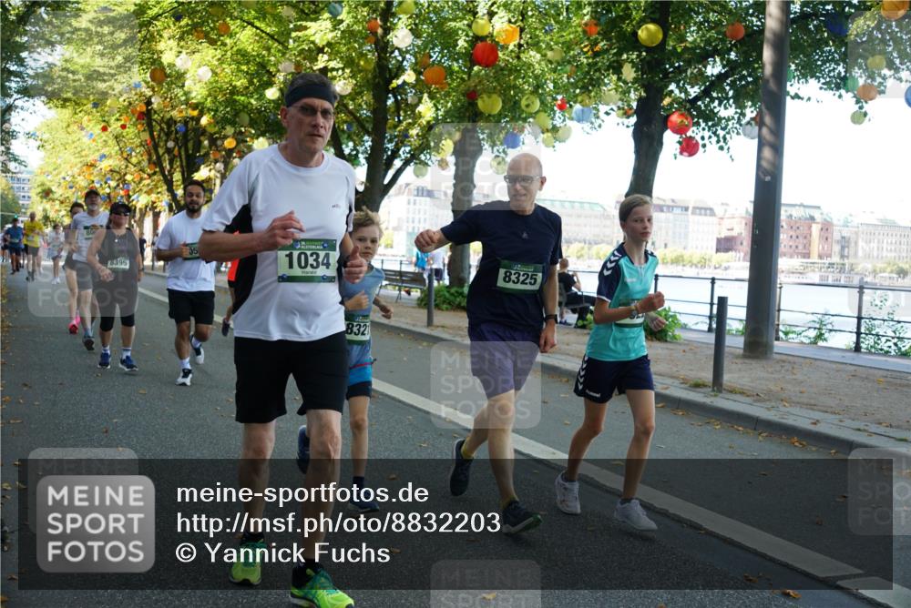 07.09.2025 - BARMER Alsterlauf Yannick Fuchs http://msf.ph/oto/8832203 07.09.2025 11:38:20 Laufen 80, 8395, 05, 1034, 8321, 8325 meine-sportfotos.de