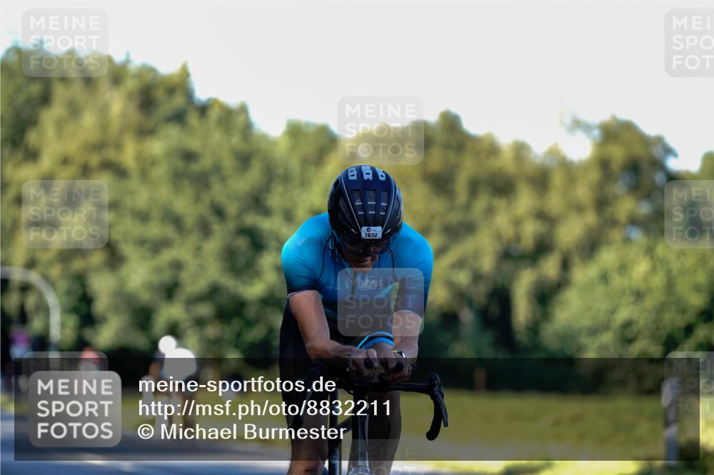 07.09.2025 - 19. Norderstedt Triathlon Michael Burmester http://msf.ph/oto/8832211 07.09.2025 16:22:23 Radfahren 1443, 1632 meine-sportfotos.de