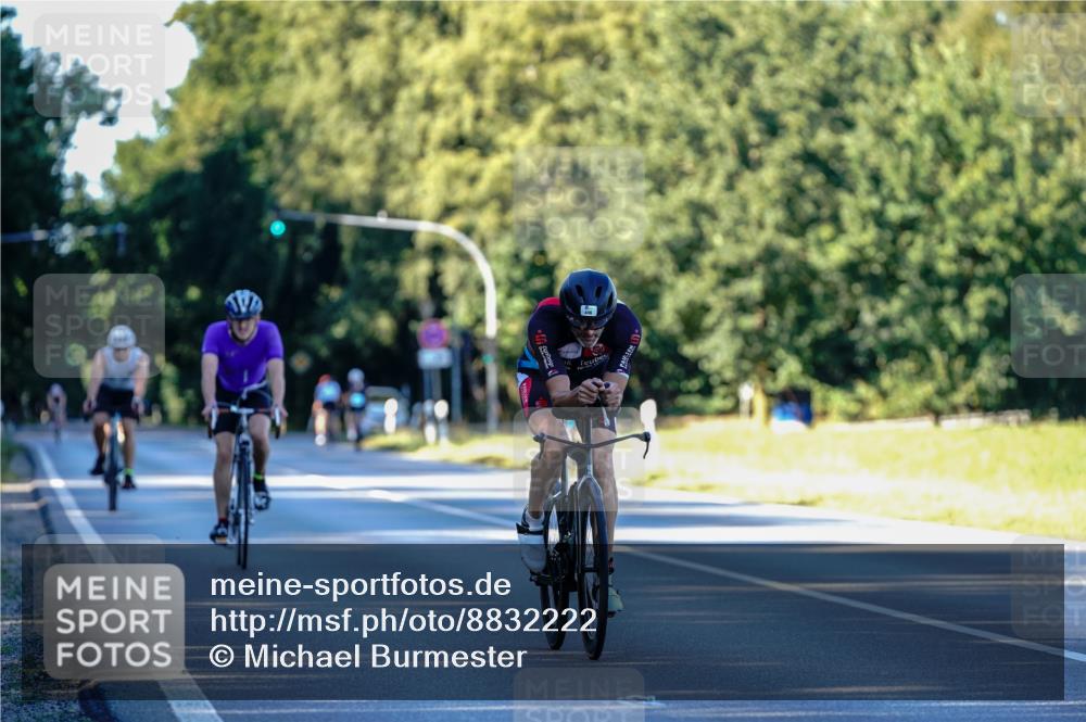 07.09.2025 - 19. Norderstedt Triathlon Michael Burmester http://msf.ph/oto/8832222 07.09.2025 16:22:32 Radfahren 406, 883, 1418 meine-sportfotos.de
