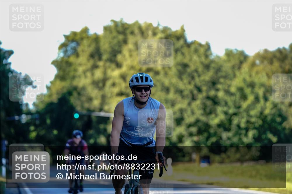 07.09.2025 - 19. Norderstedt Triathlon Michael Burmester http://msf.ph/oto/8832231 07.09.2025 16:22:37 Radfahren 378, 406, 1452, 1560 meine-sportfotos.de