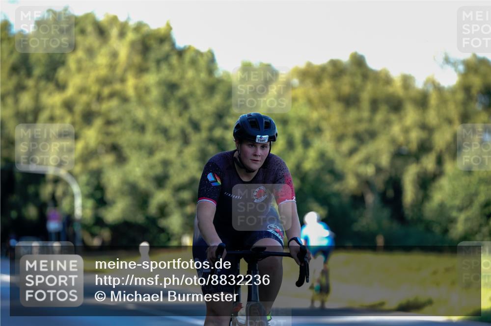 07.09.2025 - 19. Norderstedt Triathlon Michael Burmester http://msf.ph/oto/8832236 07.09.2025 16:22:40 Radfahren 378, 1560 meine-sportfotos.de
