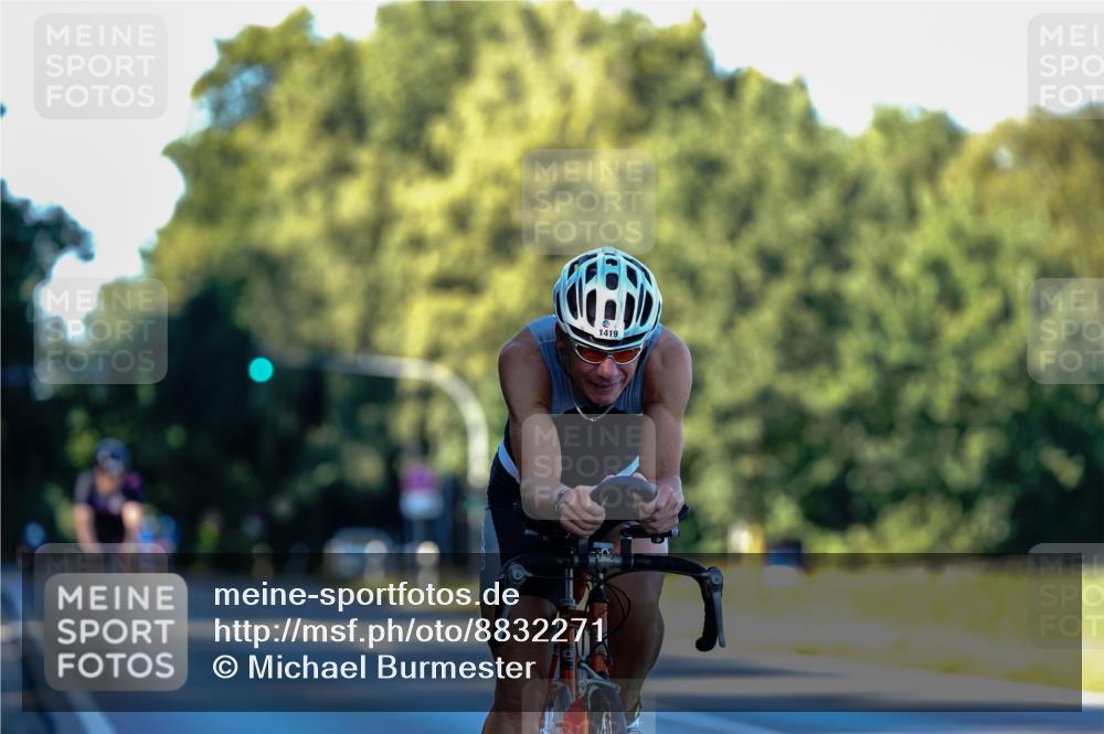 07.09.2025 - 19. Norderstedt Triathlon Michael Burmester http://msf.ph/oto/8832271 07.09.2025 16:23:48 Radfahren 1419 meine-sportfotos.de