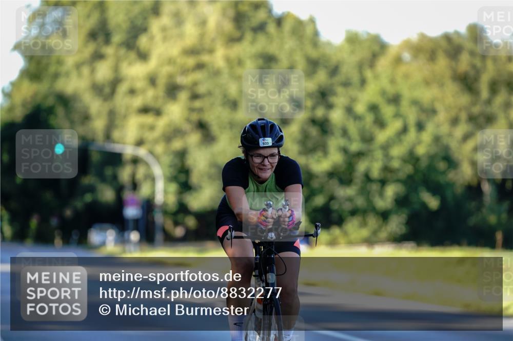 07.09.2025 - 19. Norderstedt Triathlon Michael Burmester http://msf.ph/oto/8832277 07.09.2025 16:23:57 Radfahren 933, 1568 meine-sportfotos.de