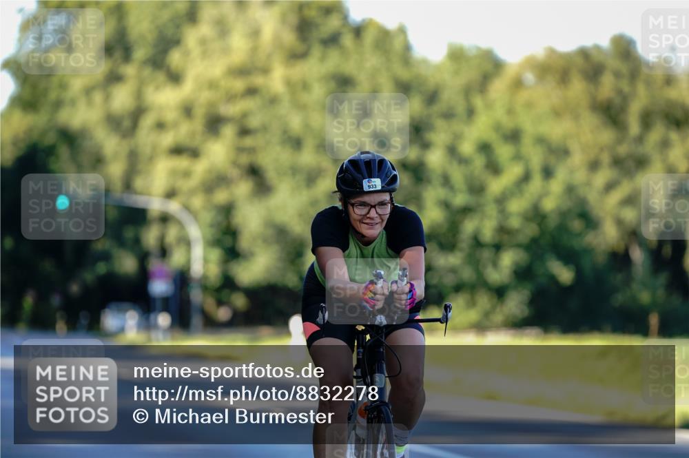 07.09.2025 - 19. Norderstedt Triathlon Michael Burmester http://msf.ph/oto/8832278 07.09.2025 16:23:57 Radfahren 933, 1568 meine-sportfotos.de