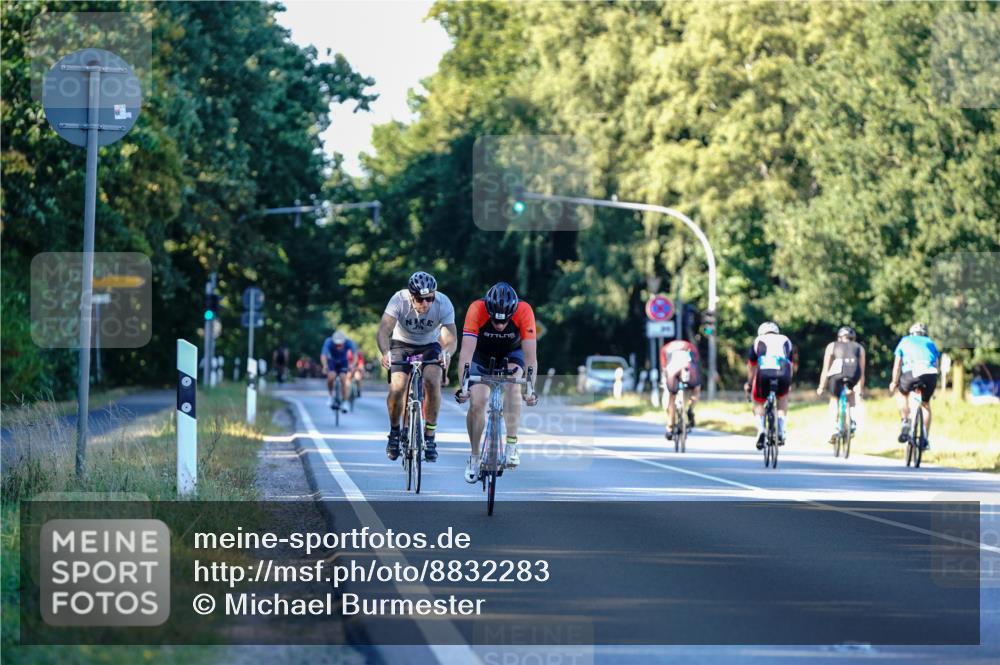 07.09.2025 - 19. Norderstedt Triathlon Michael Burmester http://msf.ph/oto/8832283 07.09.2025 16:24:11 Radfahren  meine-sportfotos.de