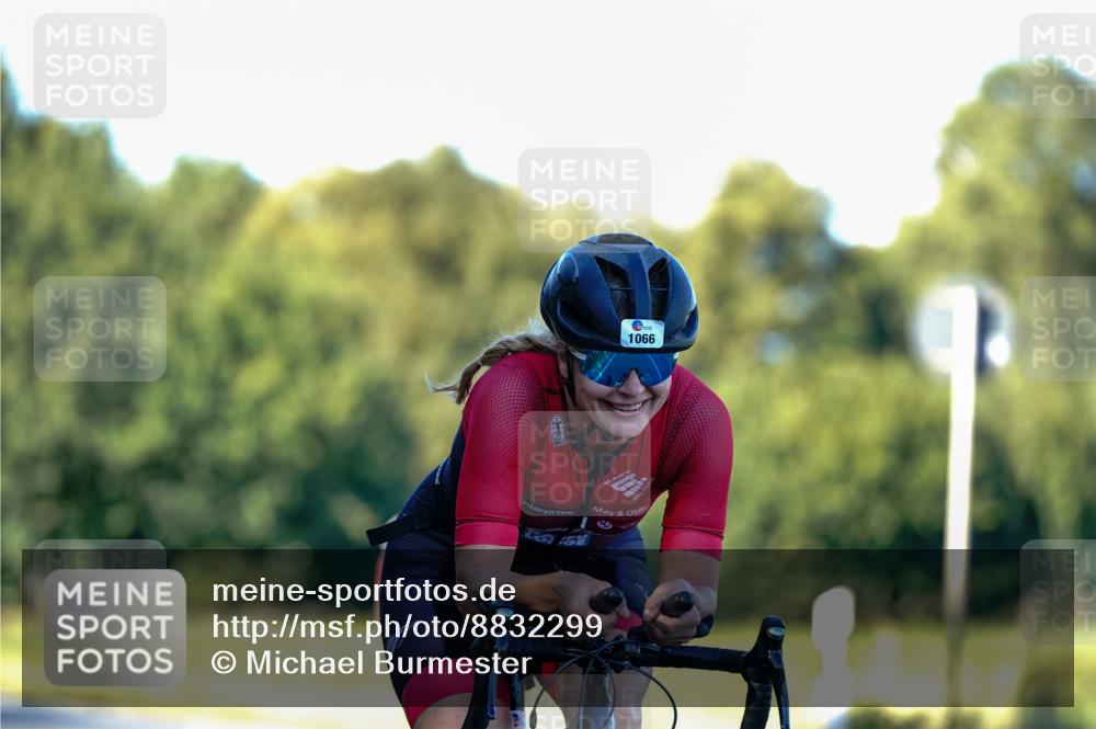 07.09.2025 - 19. Norderstedt Triathlon Michael Burmester http://msf.ph/oto/8832299 07.09.2025 16:24:25 Radfahren 1066 meine-sportfotos.de