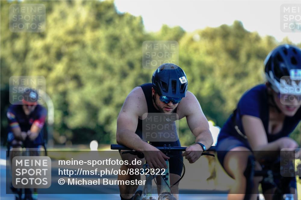 07.09.2025 - 19. Norderstedt Triathlon Michael Burmester http://msf.ph/oto/8832322 07.09.2025 16:25:21 Radfahren 875, 912, 1547, 1558 meine-sportfotos.de