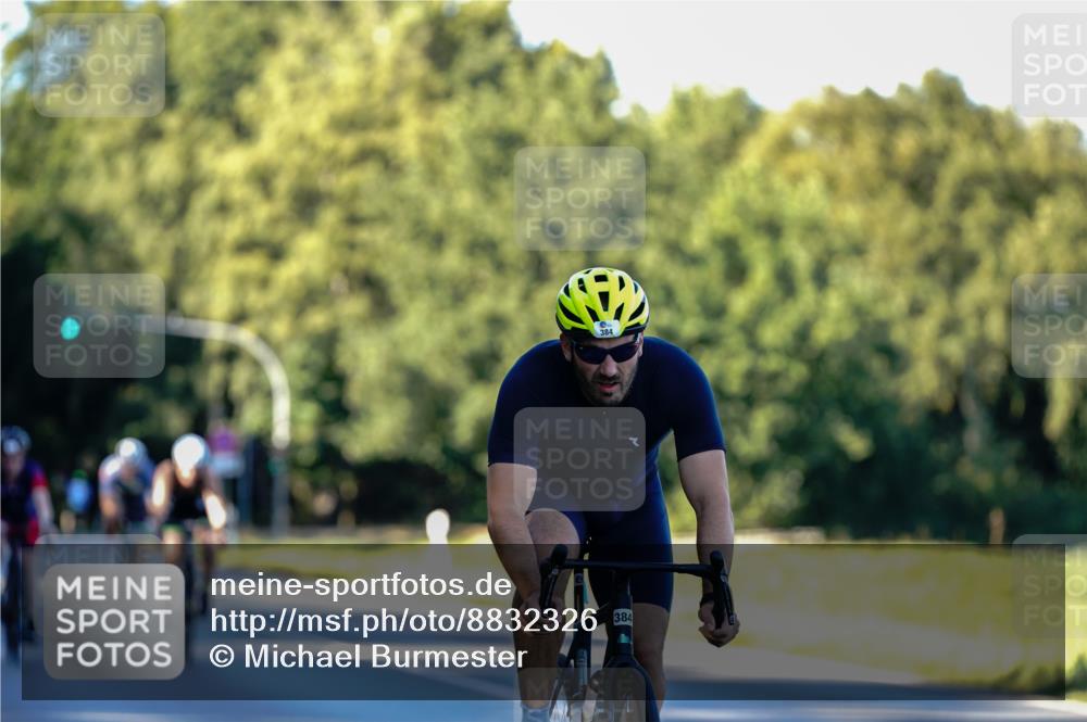 07.09.2025 - 19. Norderstedt Triathlon Michael Burmester http://msf.ph/oto/8832326 07.09.2025 16:25:37 Radfahren 384 meine-sportfotos.de