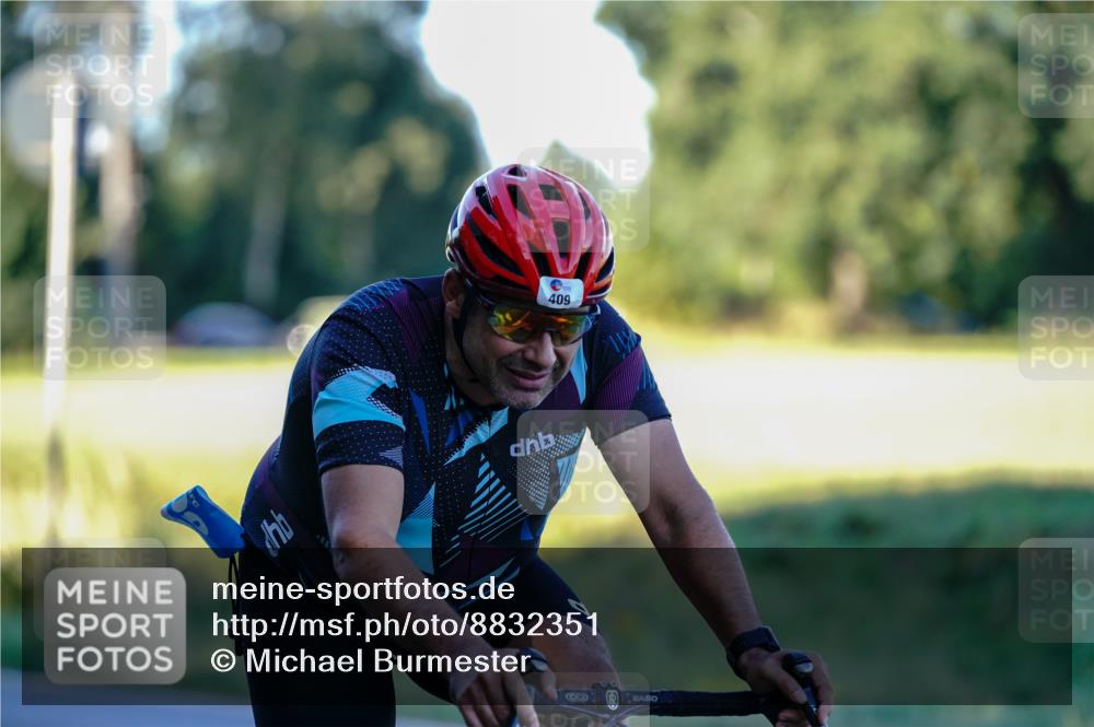 07.09.2025 - 19. Norderstedt Triathlon Michael Burmester http://msf.ph/oto/8832351 07.09.2025 16:26:39 Radfahren 409 meine-sportfotos.de