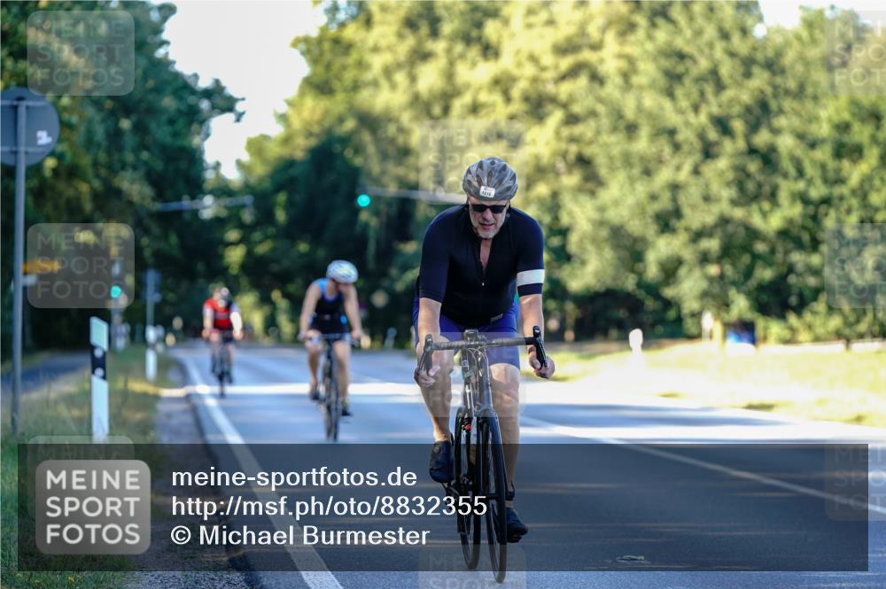 07.09.2025 - 19. Norderstedt Triathlon Michael Burmester http://msf.ph/oto/8832355 07.09.2025 16:27:05 Radfahren 380, 1516 meine-sportfotos.de