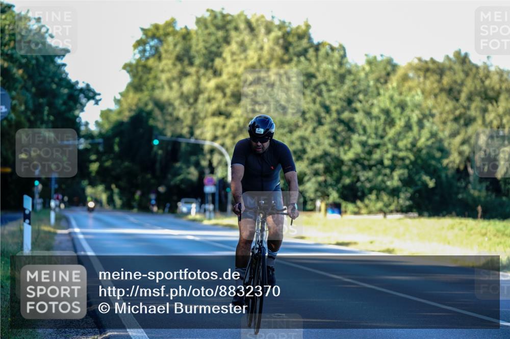 07.09.2025 - 19. Norderstedt Triathlon Michael Burmester http://msf.ph/oto/8832370 07.09.2025 16:28:00 Radfahren 1442 meine-sportfotos.de