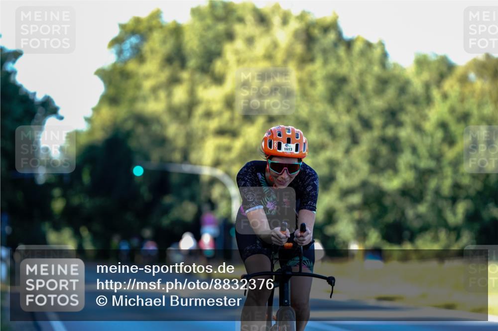 07.09.2025 - 19. Norderstedt Triathlon Michael Burmester http://msf.ph/oto/8832376 07.09.2025 16:28:34 Radfahren 1613 meine-sportfotos.de