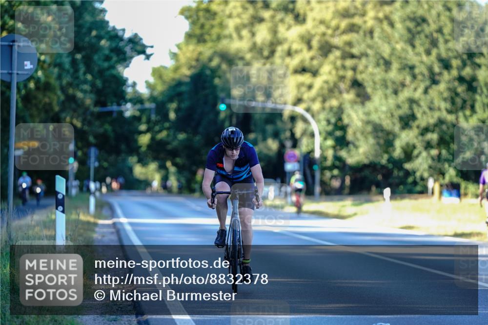 07.09.2025 - 19. Norderstedt Triathlon Michael Burmester http://msf.ph/oto/8832378 07.09.2025 16:29:00 Radfahren 1444 meine-sportfotos.de
