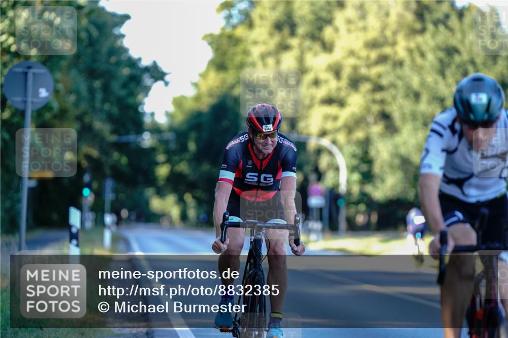 07.09.2025 - 19. Norderstedt Triathlon Michael Burmester http://msf.ph/oto/8832385 07.09.2025 16:29:30 Radfahren 376, 1464 meine-sportfotos.de