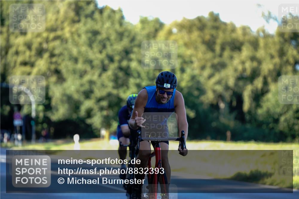 07.09.2025 - 19. Norderstedt Triathlon Michael Burmester http://msf.ph/oto/8832393 07.09.2025 16:29:55 Radfahren 864, 924, 1448 meine-sportfotos.de
