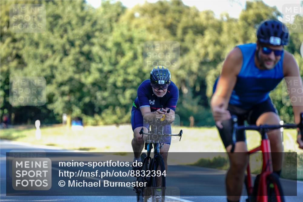 07.09.2025 - 19. Norderstedt Triathlon Michael Burmester http://msf.ph/oto/8832394 07.09.2025 16:29:56 Radfahren 864, 924, 1448 meine-sportfotos.de