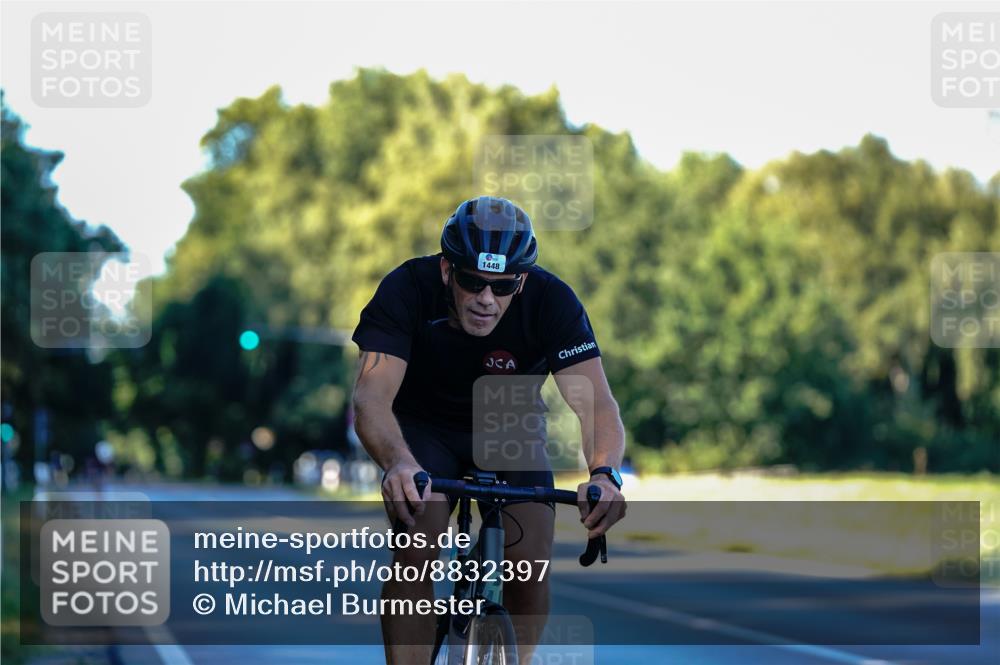 07.09.2025 - 19. Norderstedt Triathlon Michael Burmester http://msf.ph/oto/8832397 07.09.2025 16:29:57 Radfahren 864, 924, 1448 meine-sportfotos.de