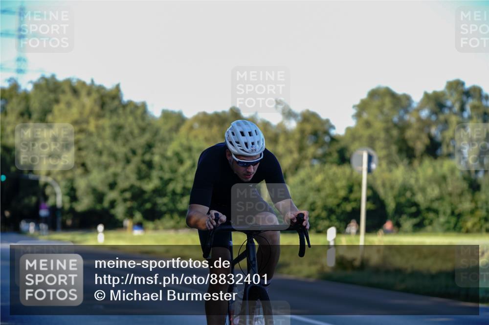 07.09.2025 - 19. Norderstedt Triathlon Michael Burmester http://msf.ph/oto/8832401 07.09.2025 16:30:10 Radfahren 372 meine-sportfotos.de